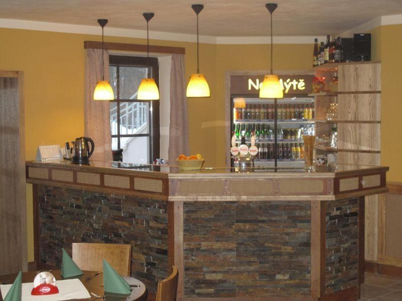 Penzion - Restaurace Na Myte Hotel Sezimovo Usti Luaran gambar